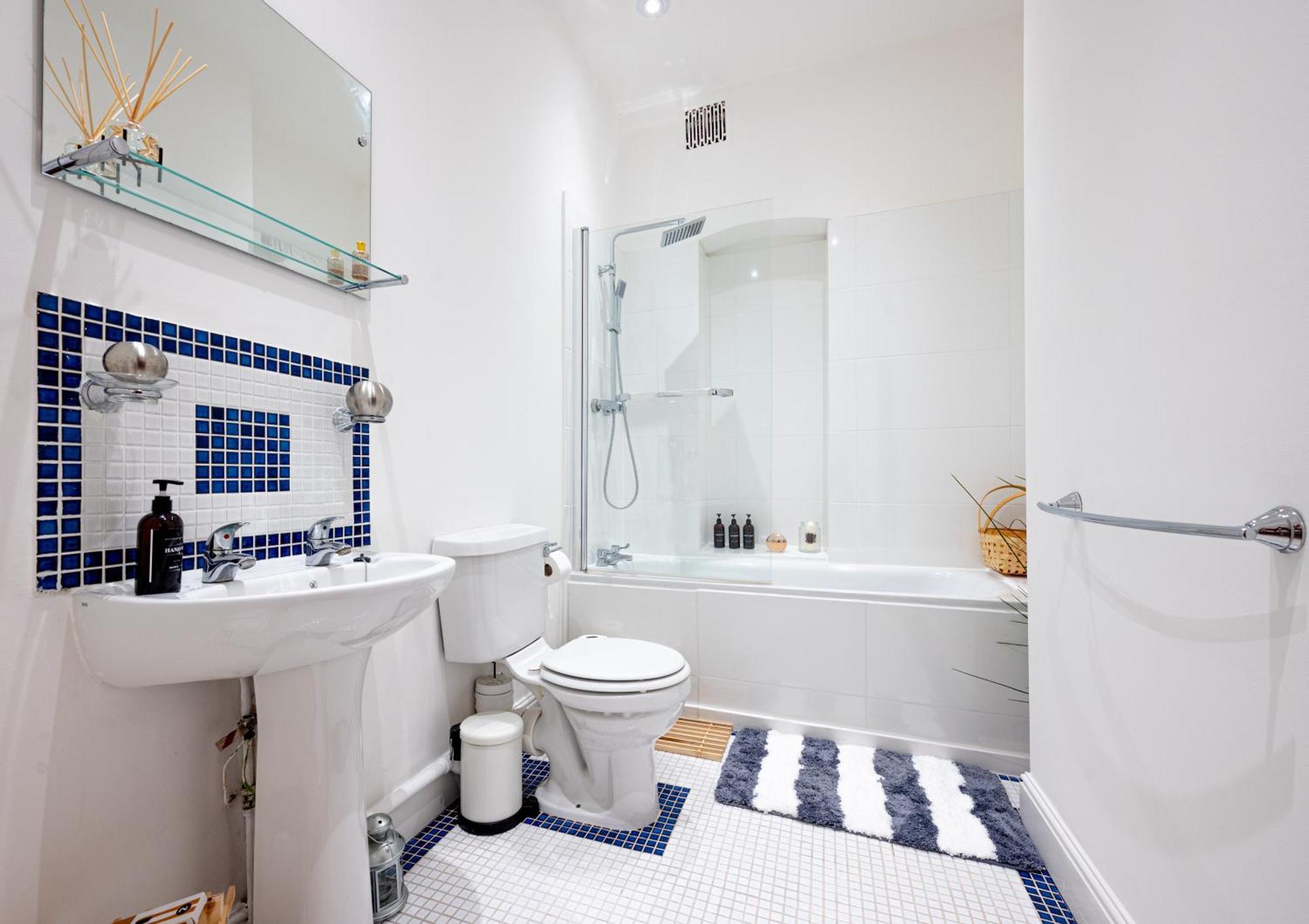 One-Bed Flat, Kensington, Bank Payment To The Host Within 24H From The Reservation Apartamento Londres Exterior foto