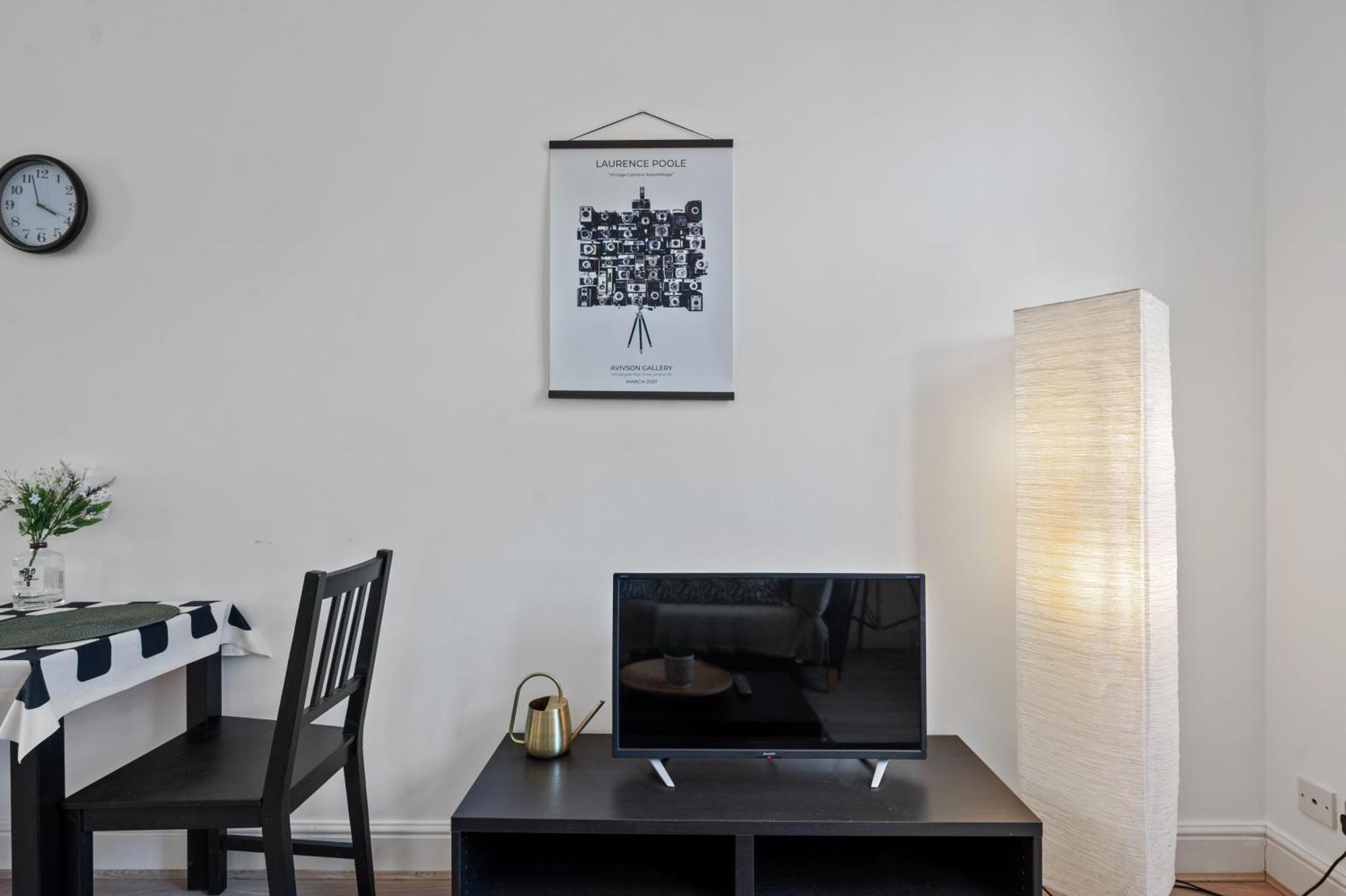 One-Bed Flat, Kensington, Bank Payment To The Host Within 24H From The Reservation Apartamento Londres Exterior foto